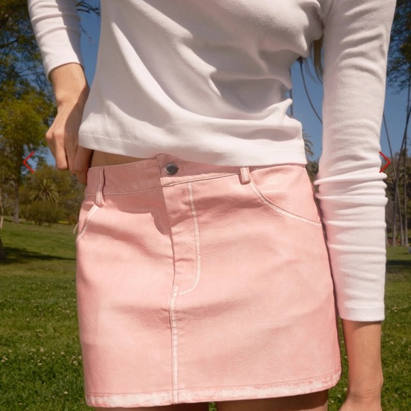 Lisa says Gah Polly Pocket Mariah Mini Skirt NWT - Picture 12 of 12